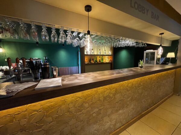 Lobby bar